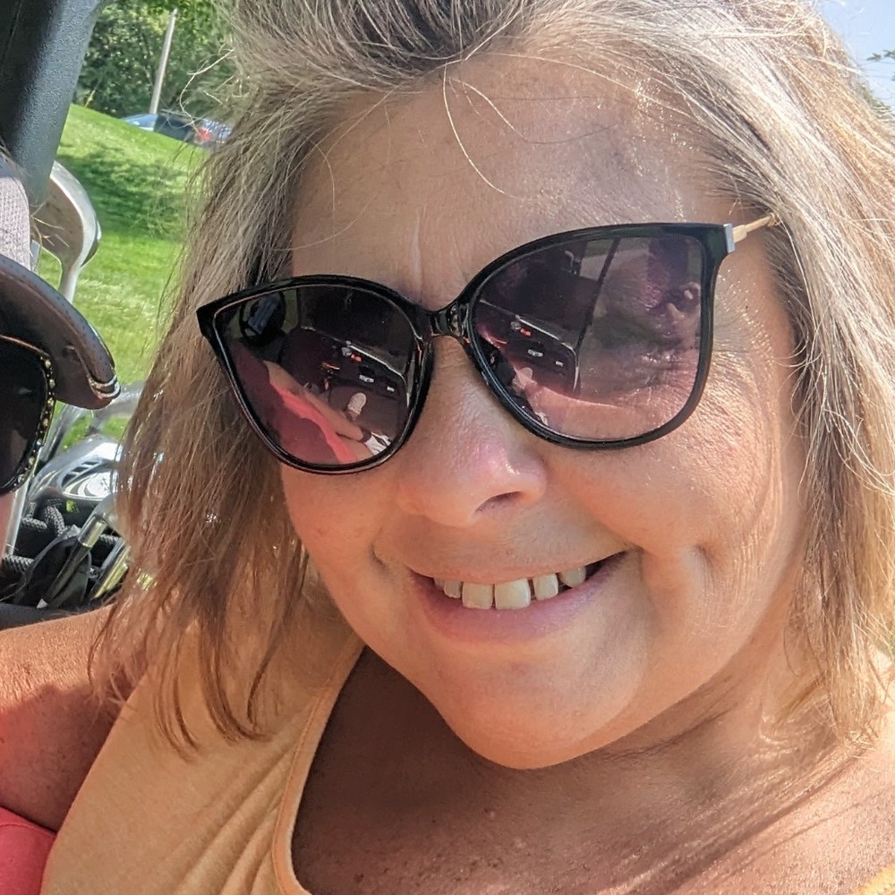 Meet your Posher, Julie